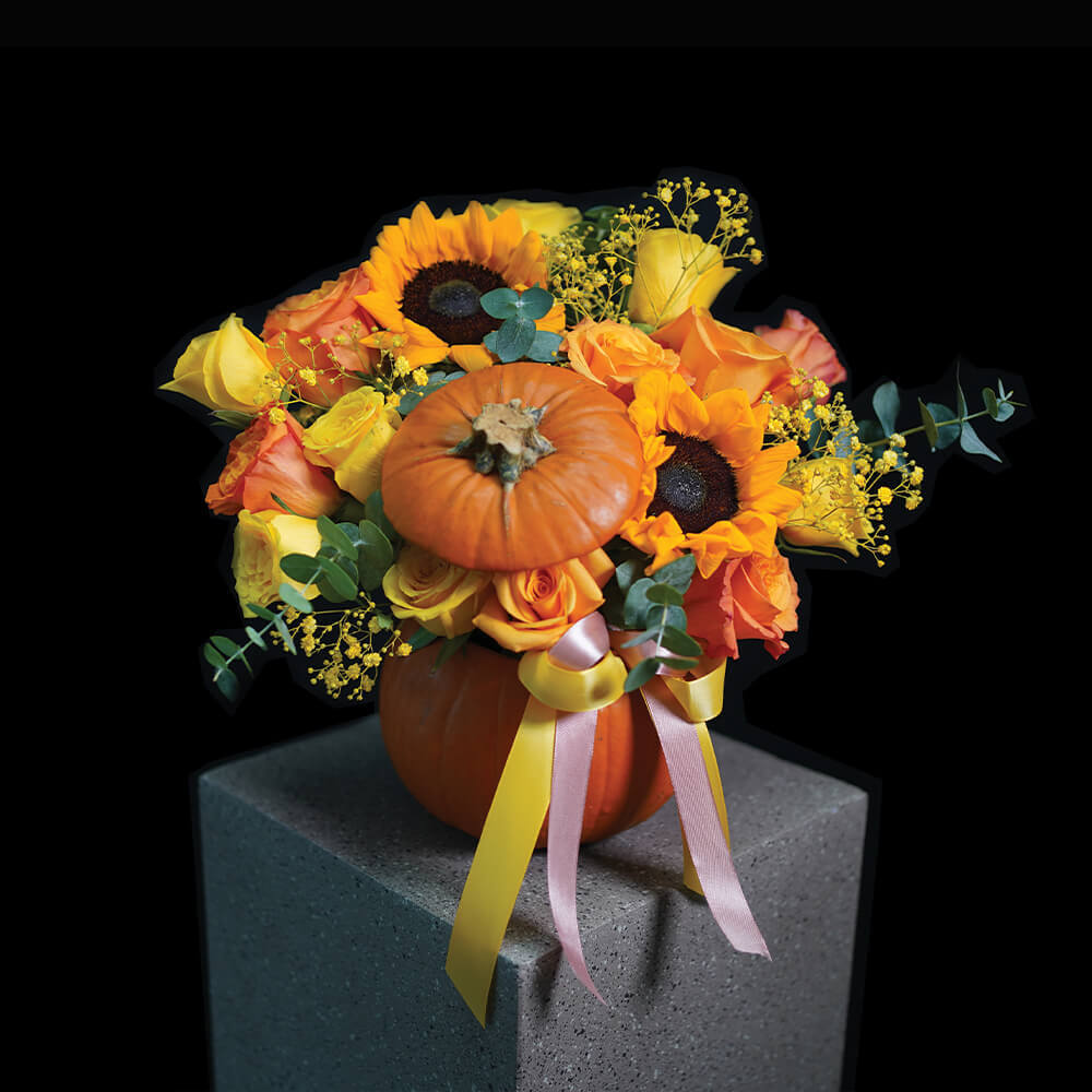 Ghost, Ghost flowers, flowers delivery dubai, bouquet of flowers,