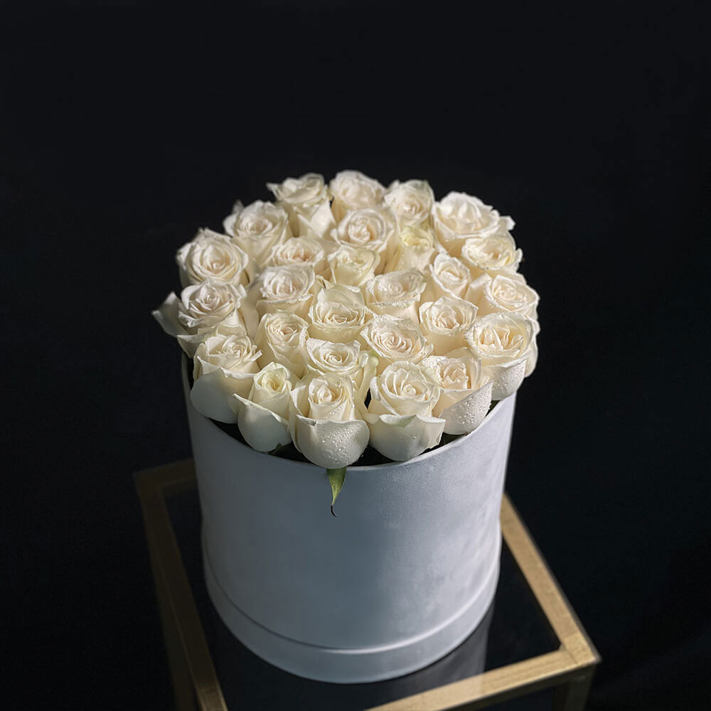 Innocent White Roses Fresh Flower Delivery in UAE Aiwa Flowers
