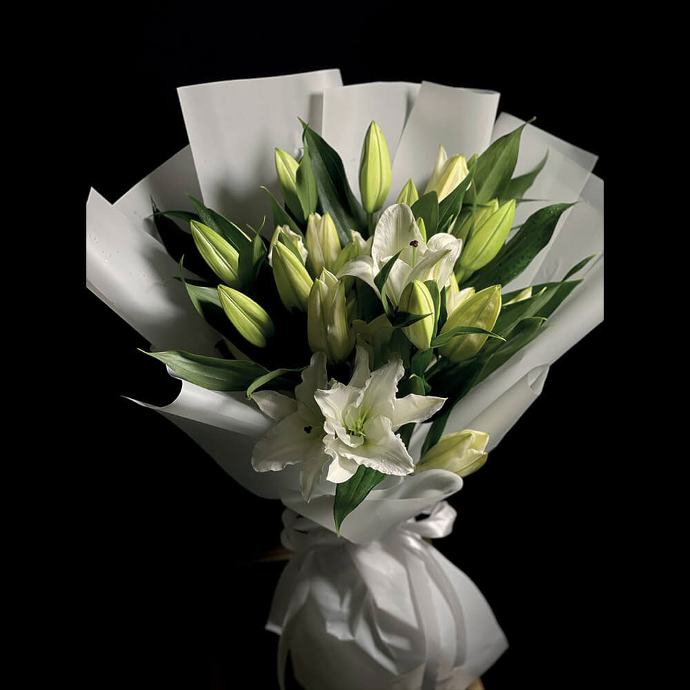 Lily Misty Bouquet