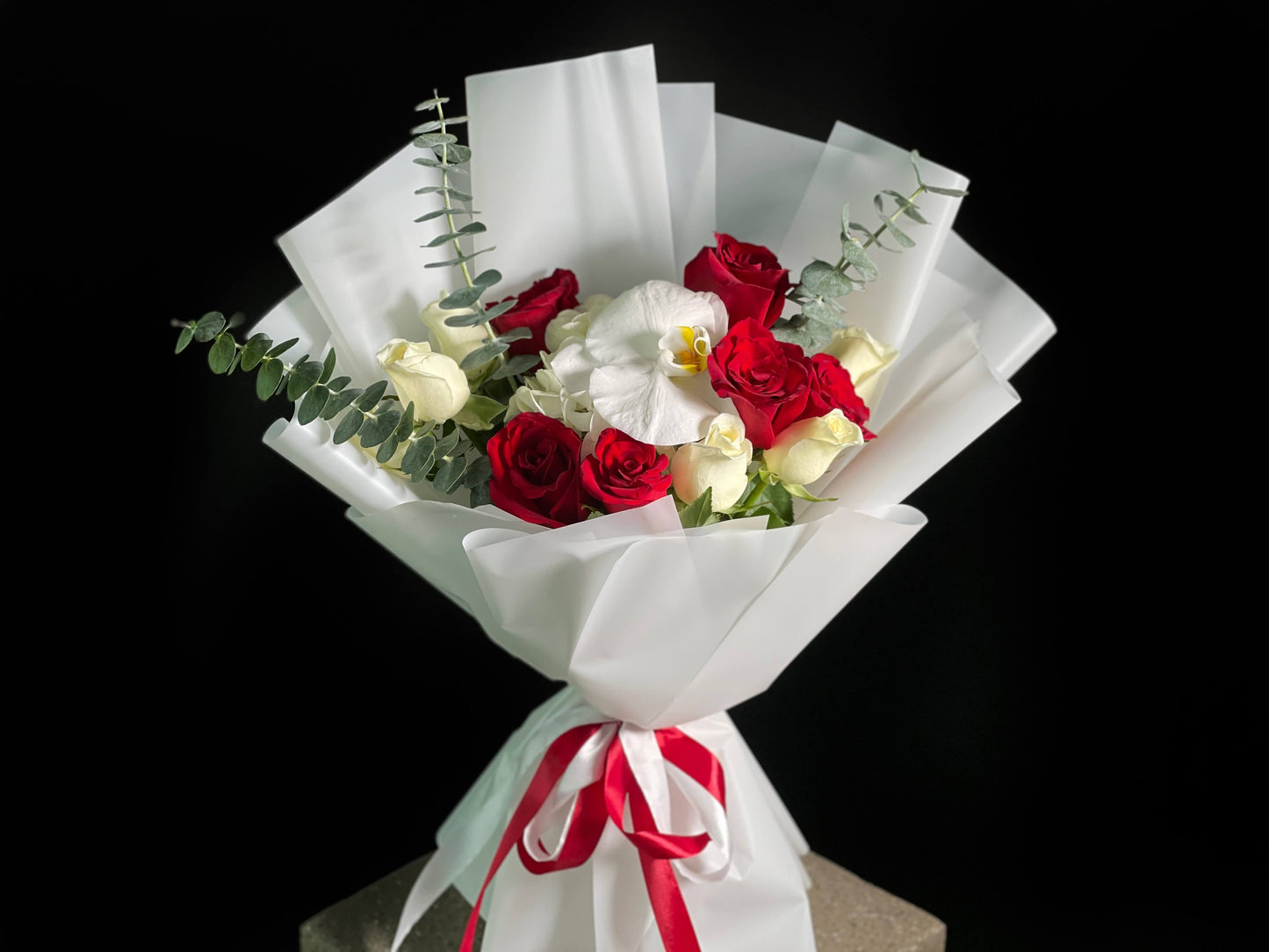 Swan Flowers Bouquet
