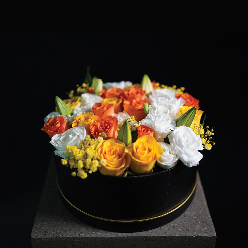 Amber Orange flowers, flower delivery in dubai, flower shop online