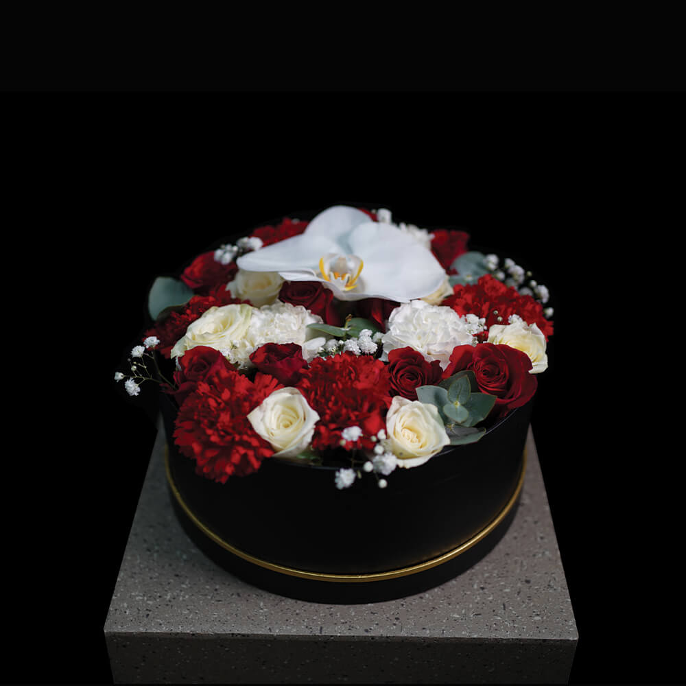 Beetroot flowers, flower delivery in dubai, flower shop online, flower box