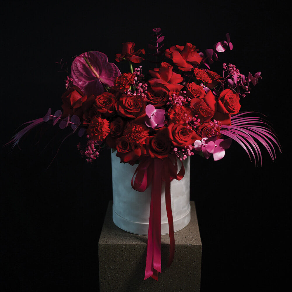 Coral Red flowers, flower delivery in dubai, flower shop online, flower box