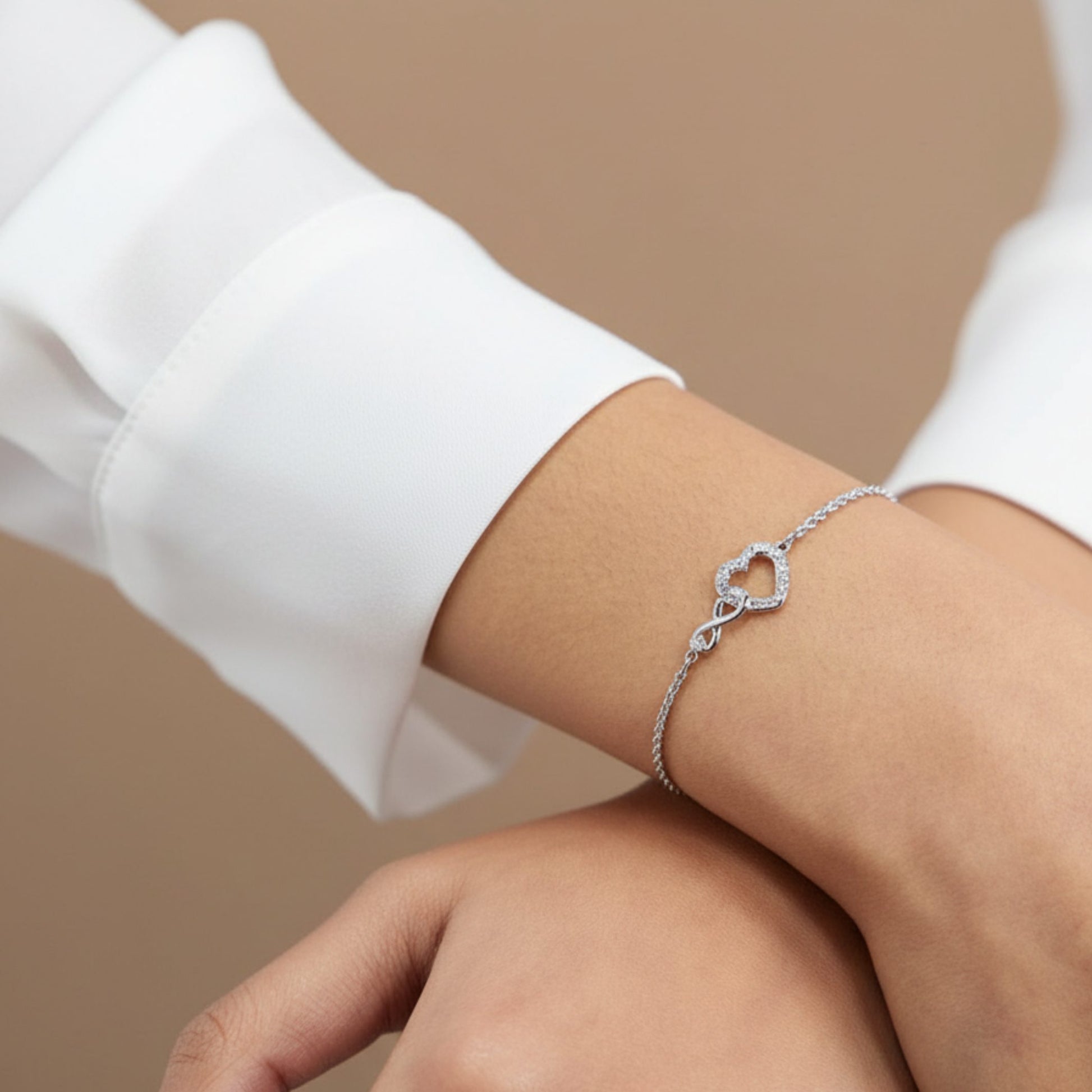 swarovski infinity heart bracelet rhodium plated jewelry gift add-on with flowersswarovski infinity heart bracelet rhodium plated jewelry gift add-on with flowers