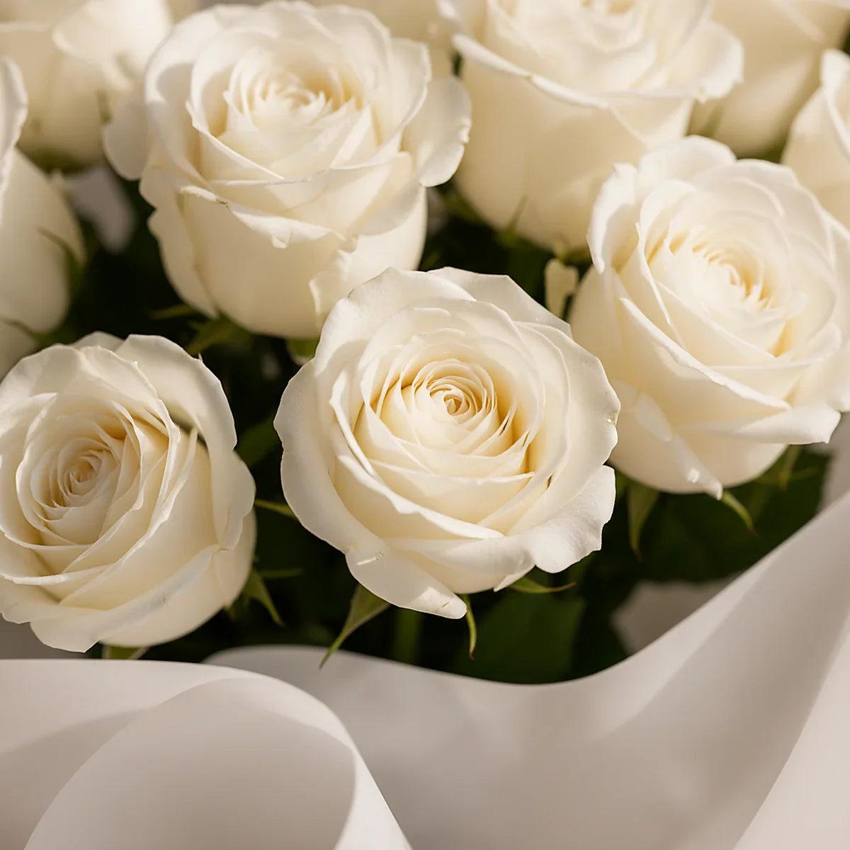 Blanc Sakura gift set by Aiwa Flowers — lifestyle view, luxury flowers and partner brand pairing for same-day delivery in Dubai UAE