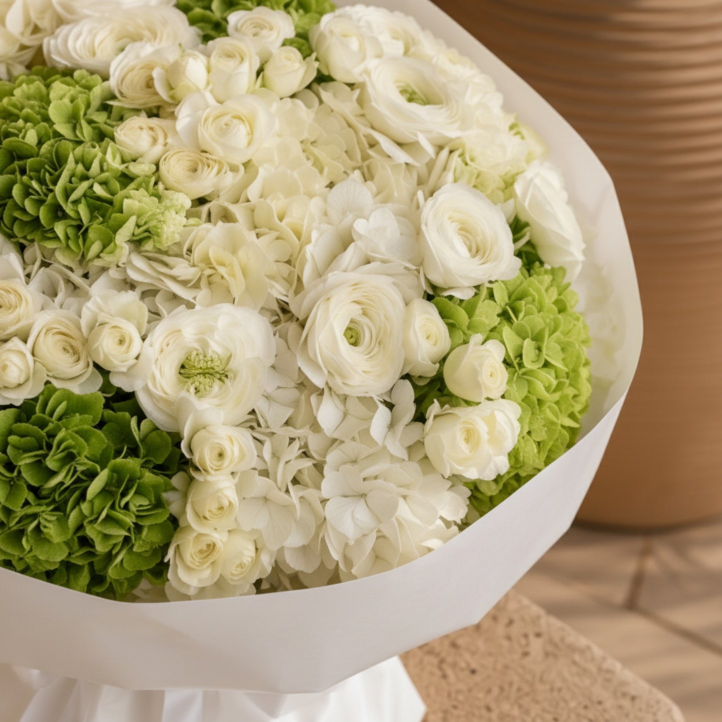 Aiwa Flowers Emerald Blanc bouquet — top view view | luxury flower delivery Dubai