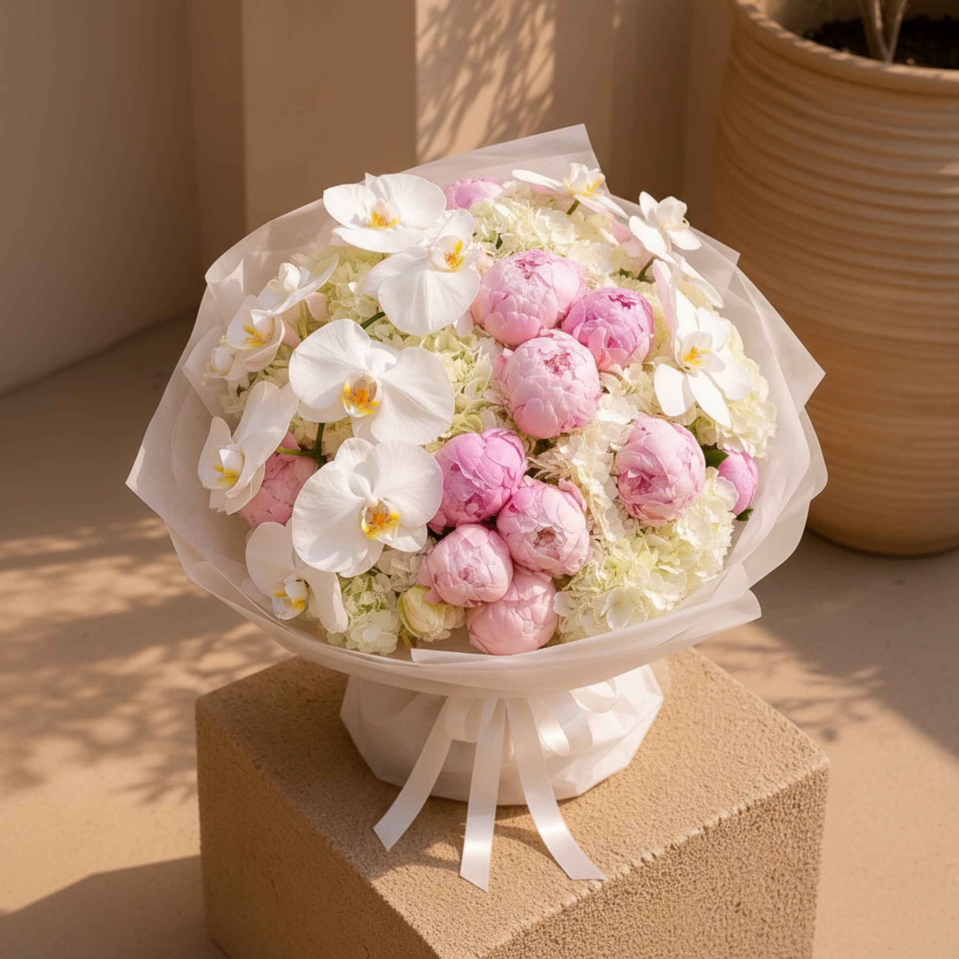 Aiwa Flowers Peony Royale bouquet — detail view | luxury flower delivery Dubai