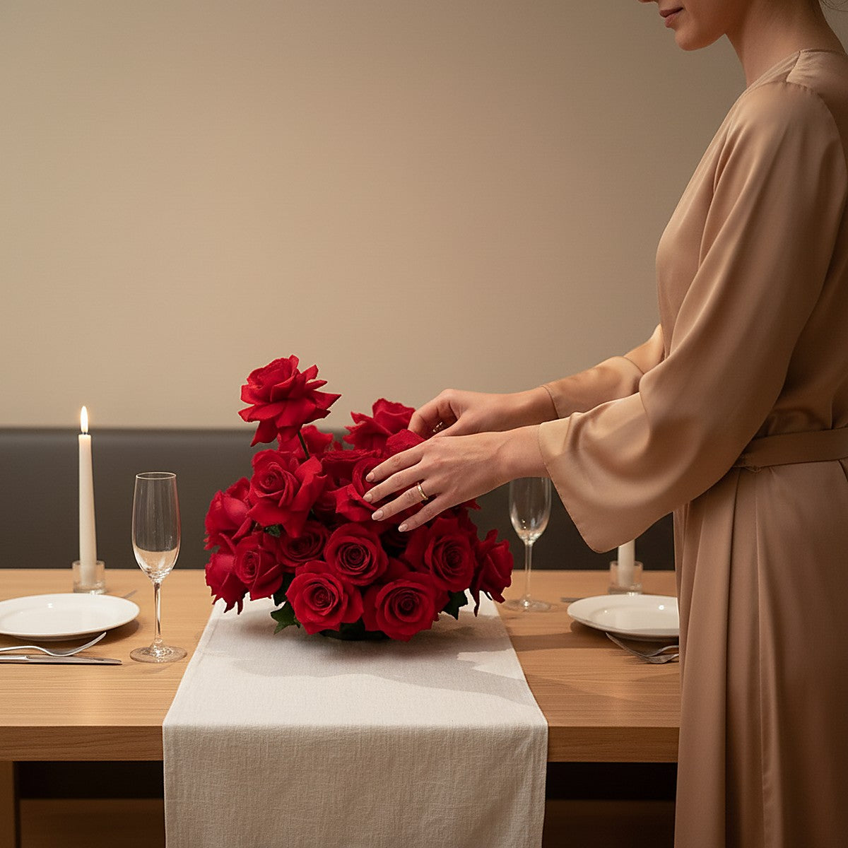 Velvet Rose Centerpiece — close-up floral detail — Aiwa Flowers, Dubai UAE