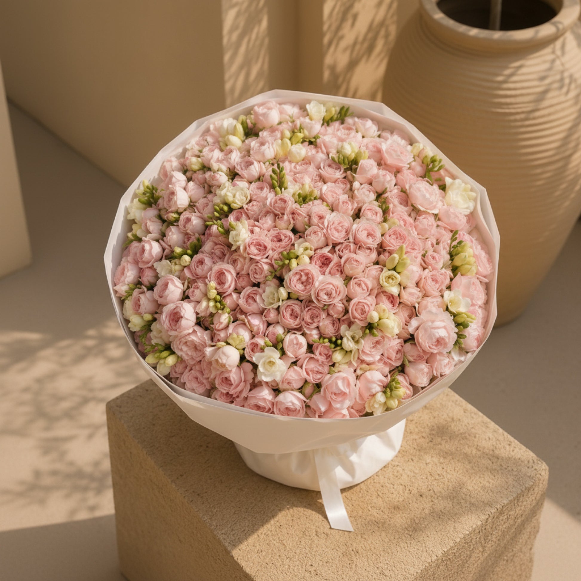 Aiwa Flowers Versailles Garden bouquet — detail view | luxury flower delivery Dubai